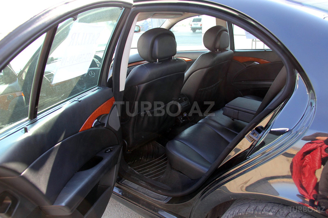 Mercedes E 220 2008, 213,000 km - 2.2 l - Bakı