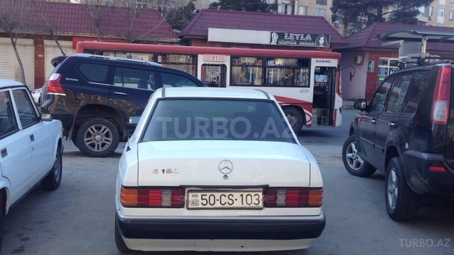 Mercedes 190 1990, 355,214 km - 1.8 l - Bakı