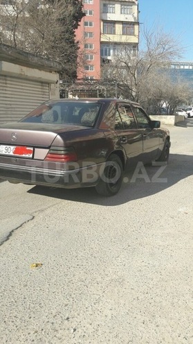 Mercedes E 250 1991, 2,230 km - 0.3 l - Bakı