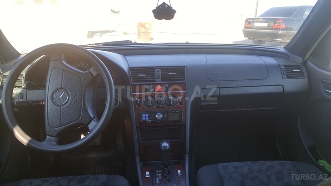 Mercedes C 220 1999, 369,000 km - 2.2 l - Bakı