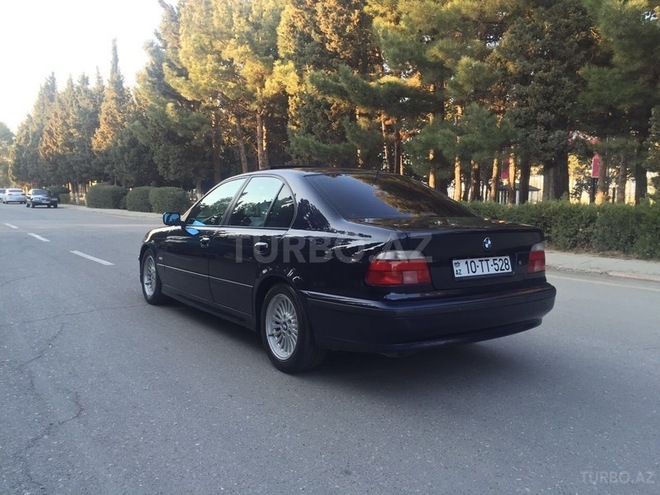 BMW 528 1999, 320,000 km - 2.8 l - Sumqayıt