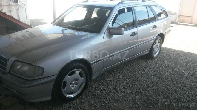 Mercedes C 180 1999, 228,000 km - 1.8 l - Gəncə