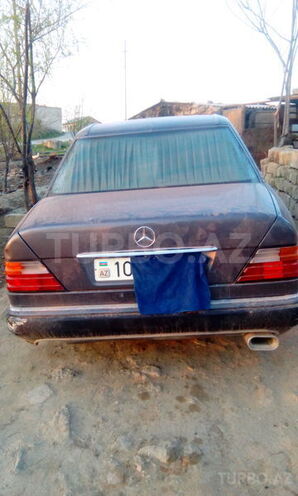 Mercedes E 220 1995, 788,999 km - 2.2 l - Bakı