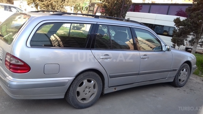 Mercedes E 240 1999, 192,000 km - 2.4 л - Bakı