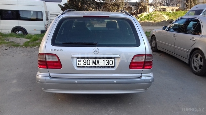 Mercedes E 240 1999, 192,000 km - 2.4 л - Bakı