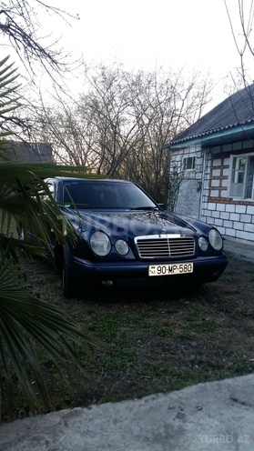 Mercedes E 240 1999, 204,094 km - 2.4 l - Zaqatala