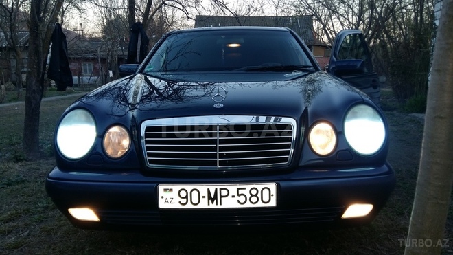 Mercedes E 240 1999, 204,094 km - 2.4 l - Zaqatala