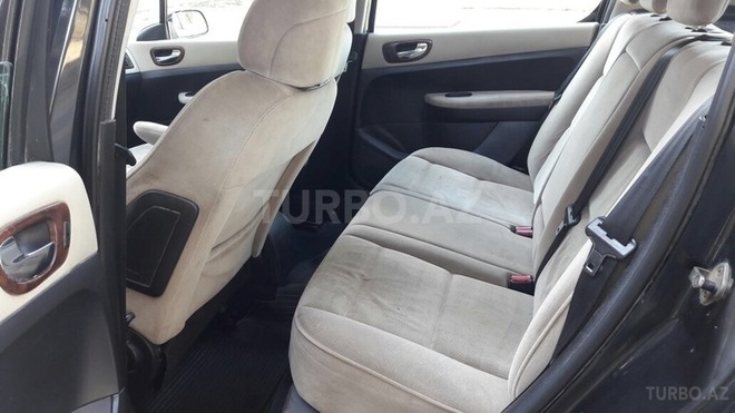Peugeot 307 2004, 225,000 km - 2.0 l - Bakı