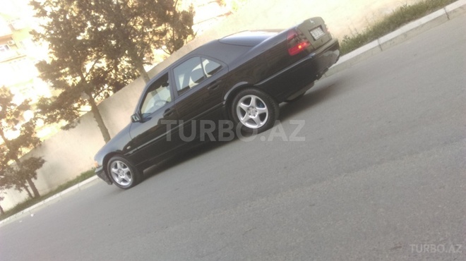 Mercedes C 200 1999, 150,058 km - 2.0 л - Bakı