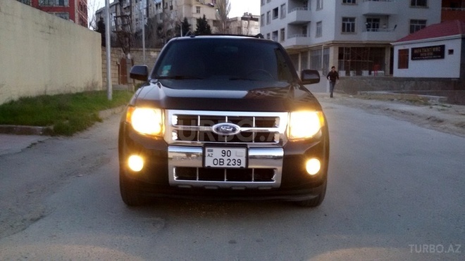 Ford Escape 2011, 35,401 km - 3.0 l - Bakı