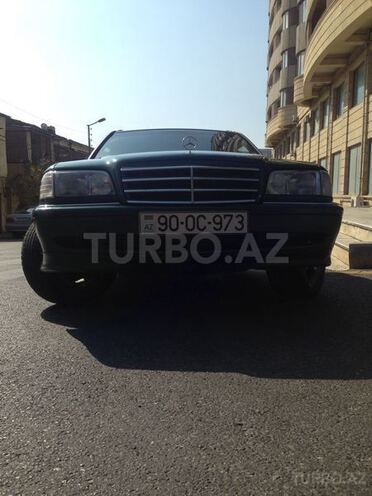 Mercedes C 240 2004, 239,655 km - 2.4 l - Xırdalan