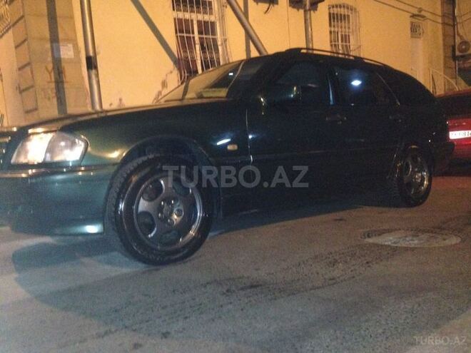 Mercedes C 240 2004, 239,655 km - 2.4 l - Xırdalan