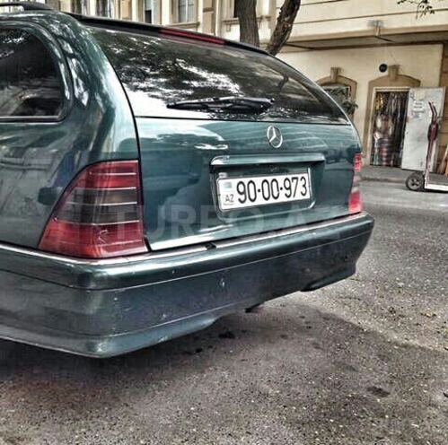 Mercedes C 240 2004, 239,655 km - 2.4 l - Xırdalan