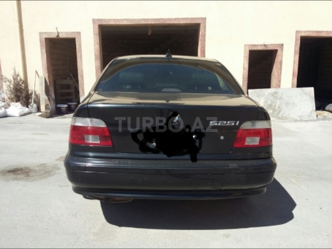 BMW 525 2001, 375,000 km - 2.5 l - Bakı