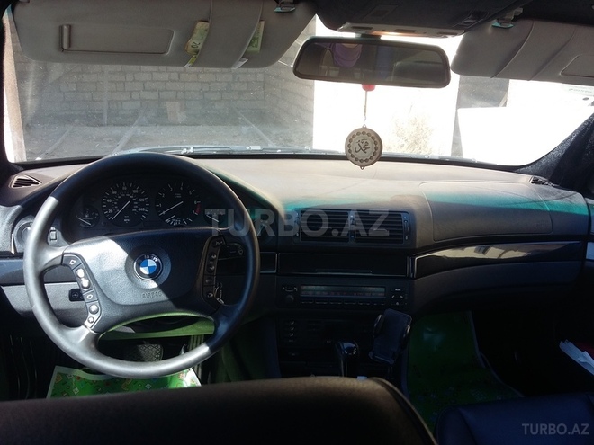 BMW 525 2001, 375,000 km - 2.5 l - Bakı