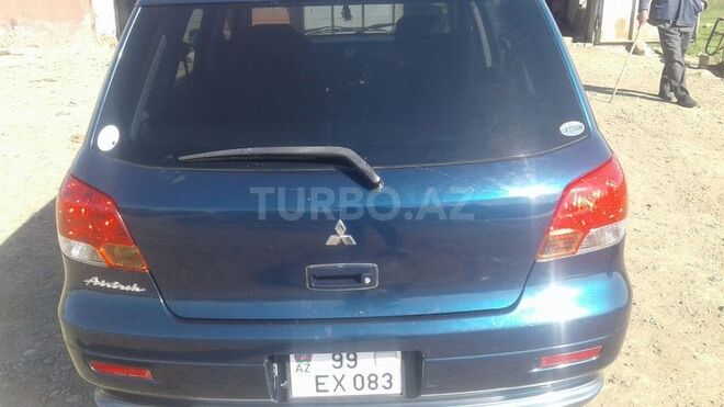 Mitsubishi Airtrek 2003, 207,000 km - 2.0 l - Biləsuvar