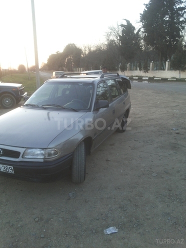 Opel Astra 1993, 225,684 km - 1.6 l - Masallı