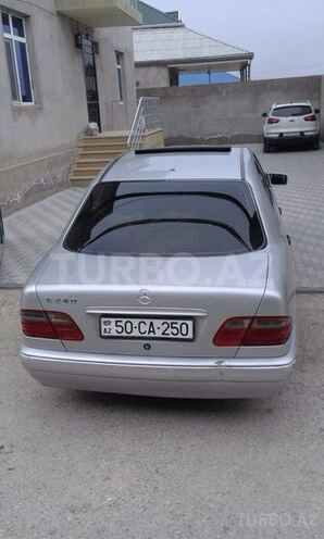 Mercedes E 240 1998, 262,000 km - 2.4 l - Bakı