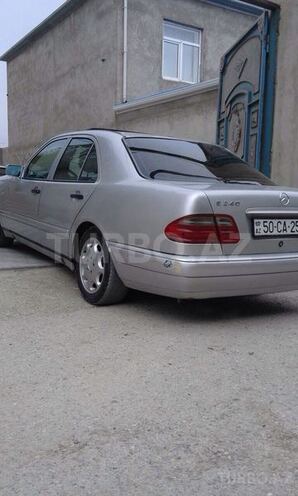 Mercedes E 240 1998, 262,000 km - 2.4 l - Bakı