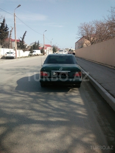Mercedes E 260 1987, 270,000 km - 2.6 l - Bakı