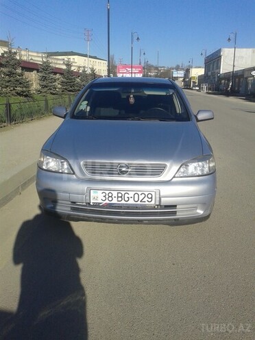 Opel Astra 2001, 230,000 km - 2.0 l - Qusar