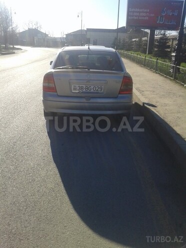 Opel Astra 2001, 230,000 km - 2.0 l - Qusar