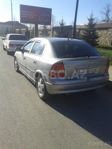 Opel Astra 2001, 230,000 km - 2.0 l - Qusar