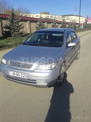 Opel Astra 2001, 230,000 km - 2.0 l - Qusar