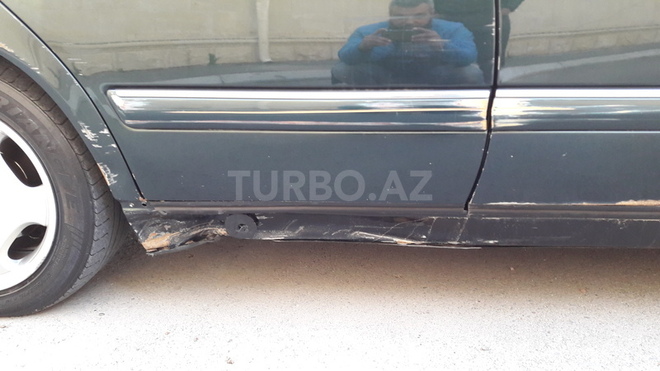 Mercedes E 240 1998, 250,000 km - 2.4 л - Bakı