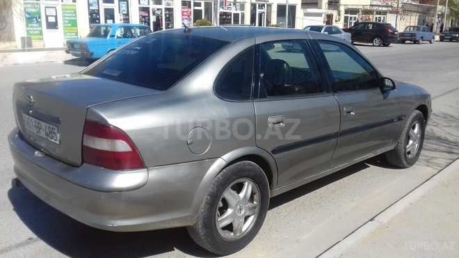 Opel Vectra 1996, 24,000 km - 2.0 л - Bakı