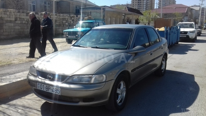 Opel Vectra 1996, 24,000 km - 2.0 л - Bakı