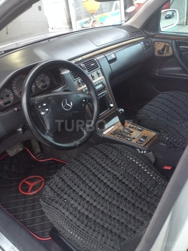 Mercedes E 320 2000, 366,000 km - 3.2 л - Bakı