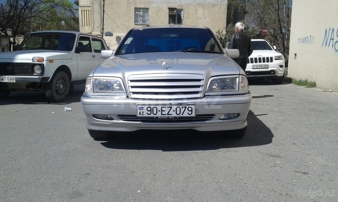 Mercedes C 240 1999, 222,061 km - 2.4 л - Bakı