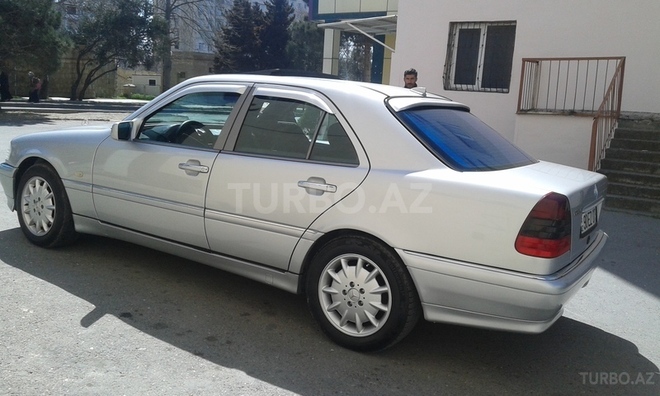 Mercedes C 240 1999, 222,061 km - 2.4 л - Bakı