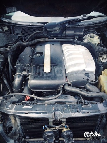 Mercedes E 270 1999, 250,000 km - 2.7 l - Bakı
