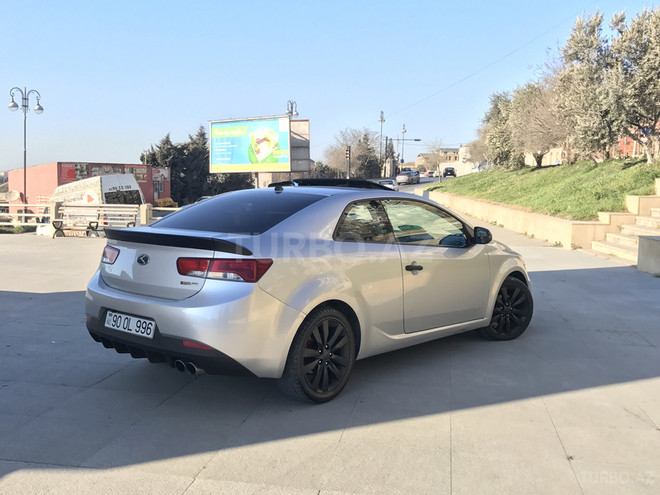 Kia Cerato Koup 2010, 115,000 km - 2.0 л - Bakı