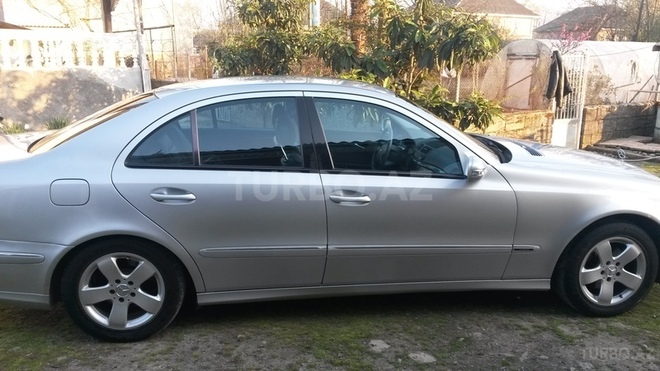 Mercedes E 220 2003, 269,000 km - 2.2 l - Lənkəran