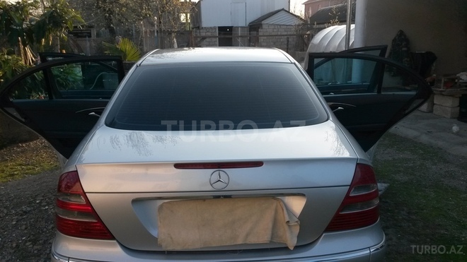 Mercedes E 220 2003, 269,000 km - 2.2 l - Lənkəran