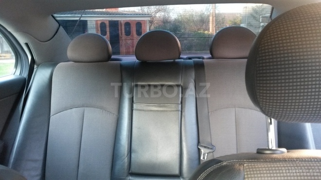 Mercedes E 220 2003, 269,000 km - 2.2 l - Lənkəran