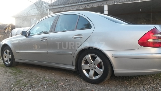 Mercedes E 220 2003, 269,000 km - 2.2 l - Lənkəran