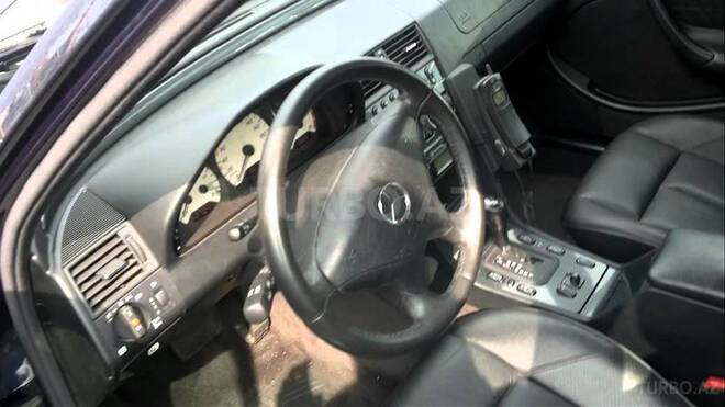 Mercedes C 240 2000, 239,658 km - 2.4 l - Xırdalan