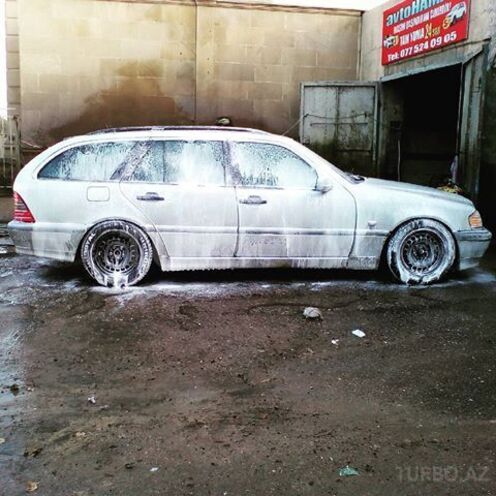 Mercedes C 240 2000, 239,658 km - 2.4 l - Xırdalan