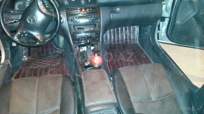 Mercedes C 200 2003, 187,000 km - 0.2 л - Sumqayıt