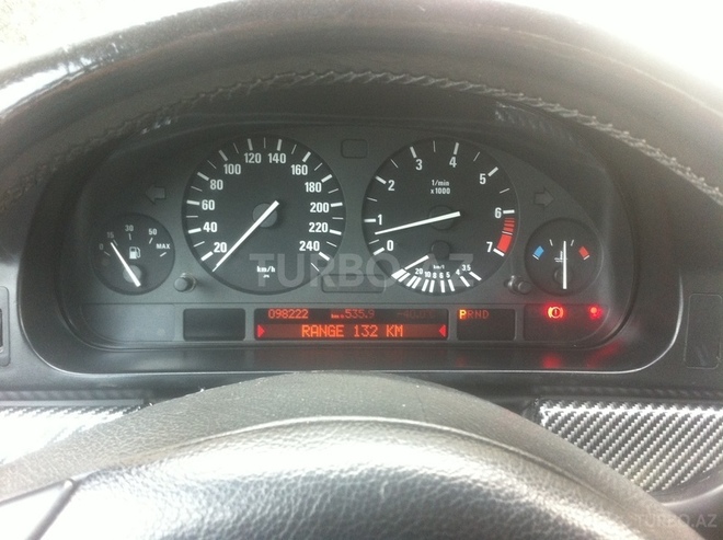 BMW 535 2000, 120,000 km - 3.5 л - Sumqayıt