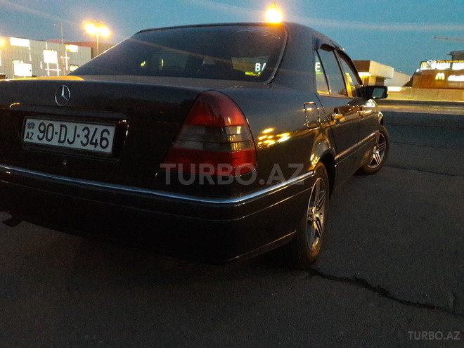 Mercedes C 180 1994, 262,138 km - 1.8 l - Bakı