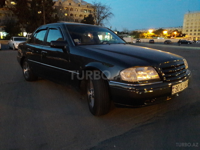 Mercedes C 180 1994, 262,138 km - 1.8 l - Bakı