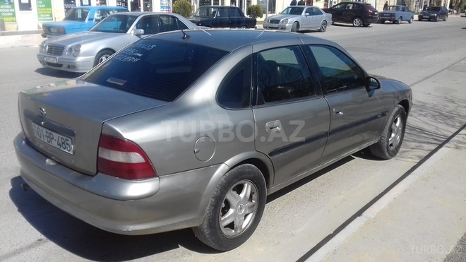 Opel Vectra 1996, 240,000 km - 2.0 л - Bakı