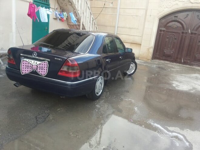 Mercedes C 220 1995, 385,179 km - 2.2 l - Bakı
