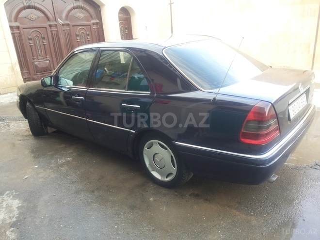 Mercedes C 220 1995, 385,179 km - 2.2 l - Bakı