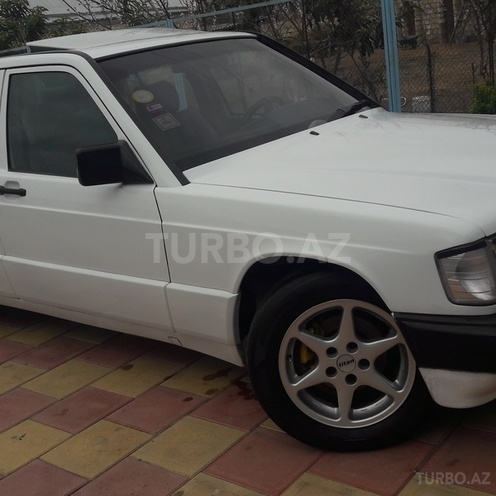 Mercedes 190 1990, 111,000 km - 1.8 л - Bərdə